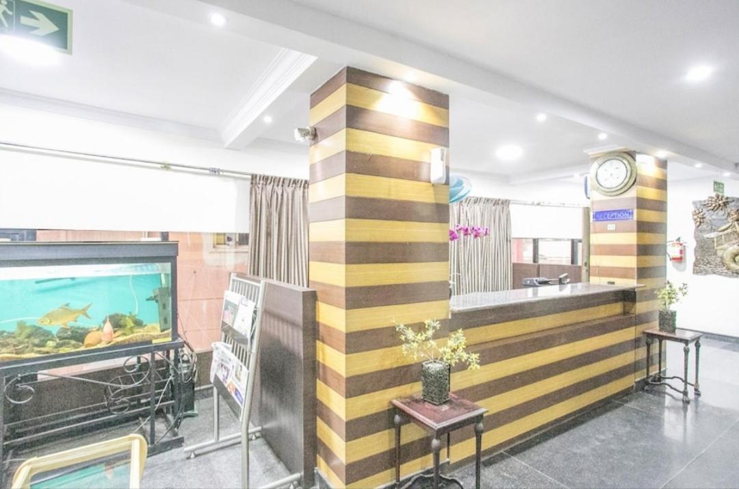 העיר בנגלור Westernsuites Hotel / Spa מראה חיצוני תמונה
